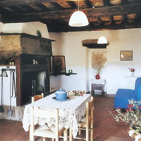 Sleeps 2 Pool Wifi T764285 * Città di Castello